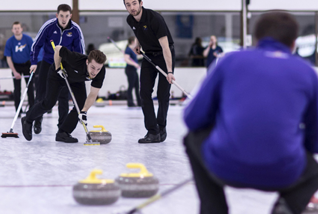 Golden Hawks start 2016 CIS / Curling Canada University Championships off strong