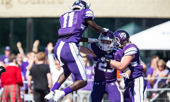 CIS Football Top Ten: Leading trio undefeated heading into playoffs