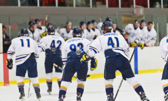 PLAYOFF HOCKEY ROUNDUP: Rams impress in Game 1 win over UQTR