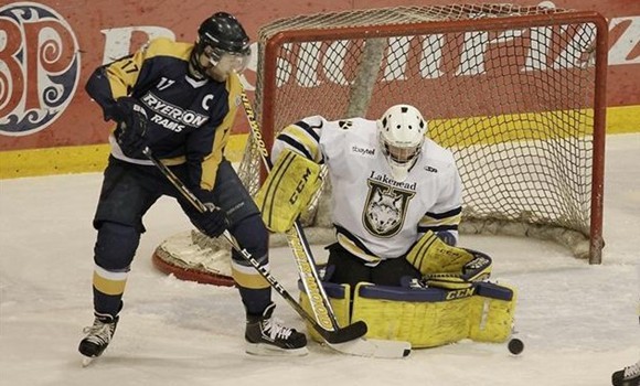 MEN'S HOCKEY ROUNDUP: Ryerson and Lakehead split a pair of games in battle for first