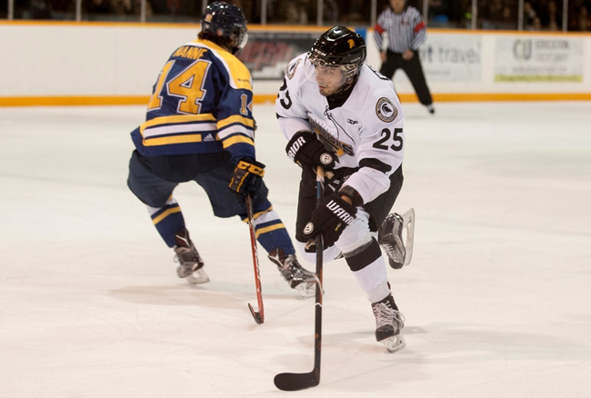 AROUND OUA: Lucky Number Seven: Warriors win seventh straight