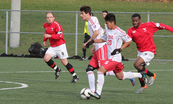 CIS Top Ten: Reigning champs open at No. 1 in soccer and rugby, OUA teams slot in at No. 2