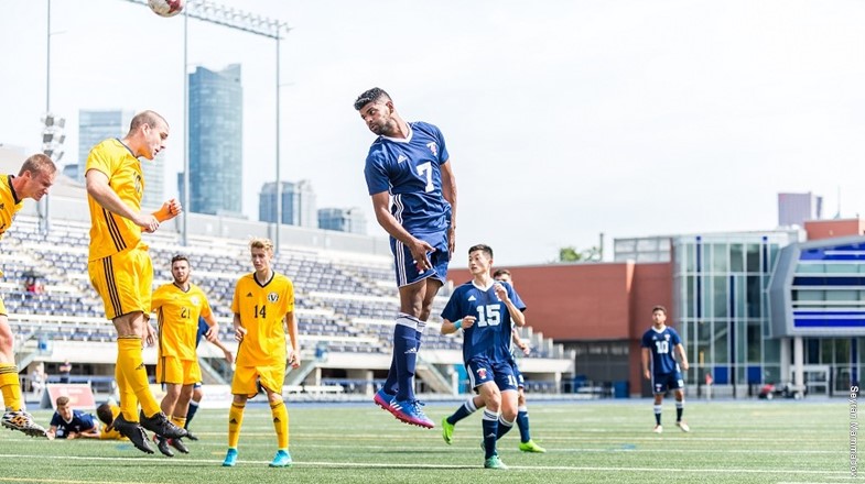 MEN'S SOCCER MAKES QUICK WORK OF VOYAGEURS