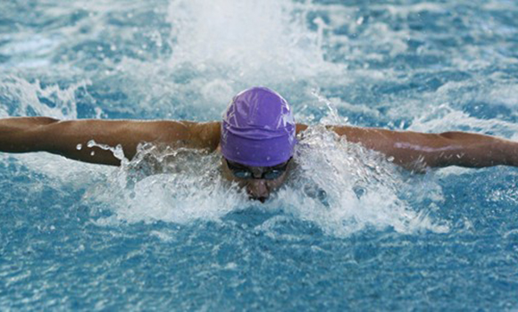 SWIMMING ROUNDUP: Western hosts Toronto in a dual meet