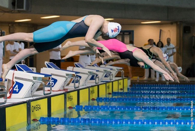 SWIMMING ROUNDUP: Stratten Division Championships