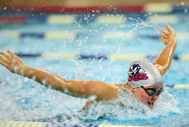 SWIMMING ROUNDUP: Badger Invitational 2