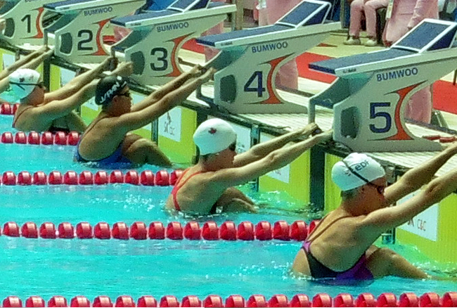 2015 Summer Universiade: Canadians qualify for three swimming finals on day one of competition