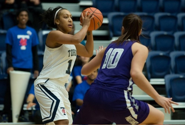 Mustangs advance to OUA quarterfinals with big win over Varsity Blues