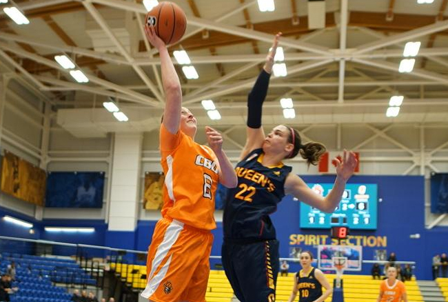 U SPORTS Women&rsquo;s Final 8: Gaels come back in the fourth quarter to top Capers 60-51