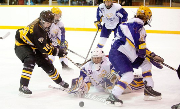 W-HOCKEY PLAYOFF ROUNDUP: Semifinal matchups are set