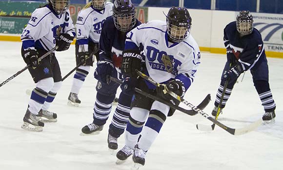 W-HOCKEY ROUNDUP: UOIT earns four-point weekend, head into the break at .500
