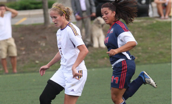W-SOCCER ROUNDUP: Ottawa knocks off No. 1 Queen's