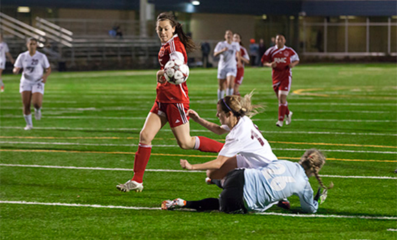 W-Soccer Roundup: RMC grinds out a draw with No. 1 Ottawa