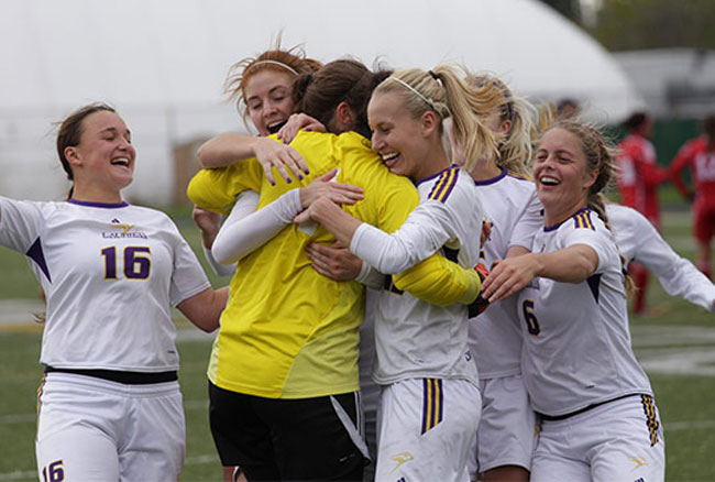 Golden Hawks defeats Lions in penalty shootout