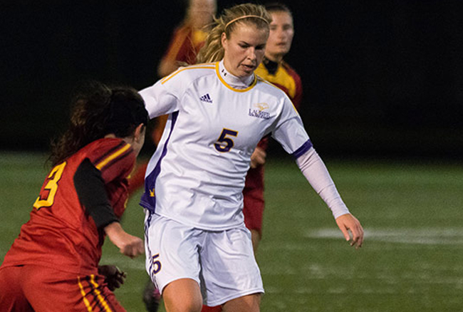 Golden Hawks shut out Gryphons 1-0